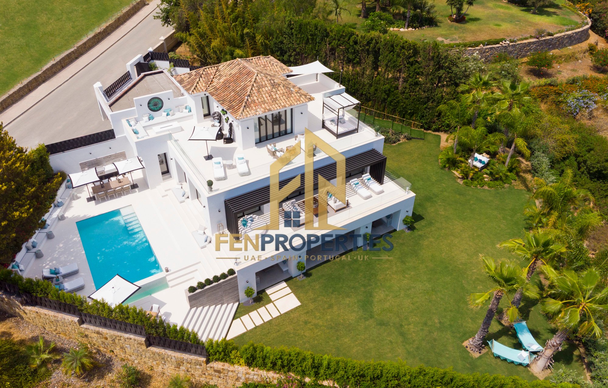 Villa in NUEVA ANDALUCÍA, MARBELLA