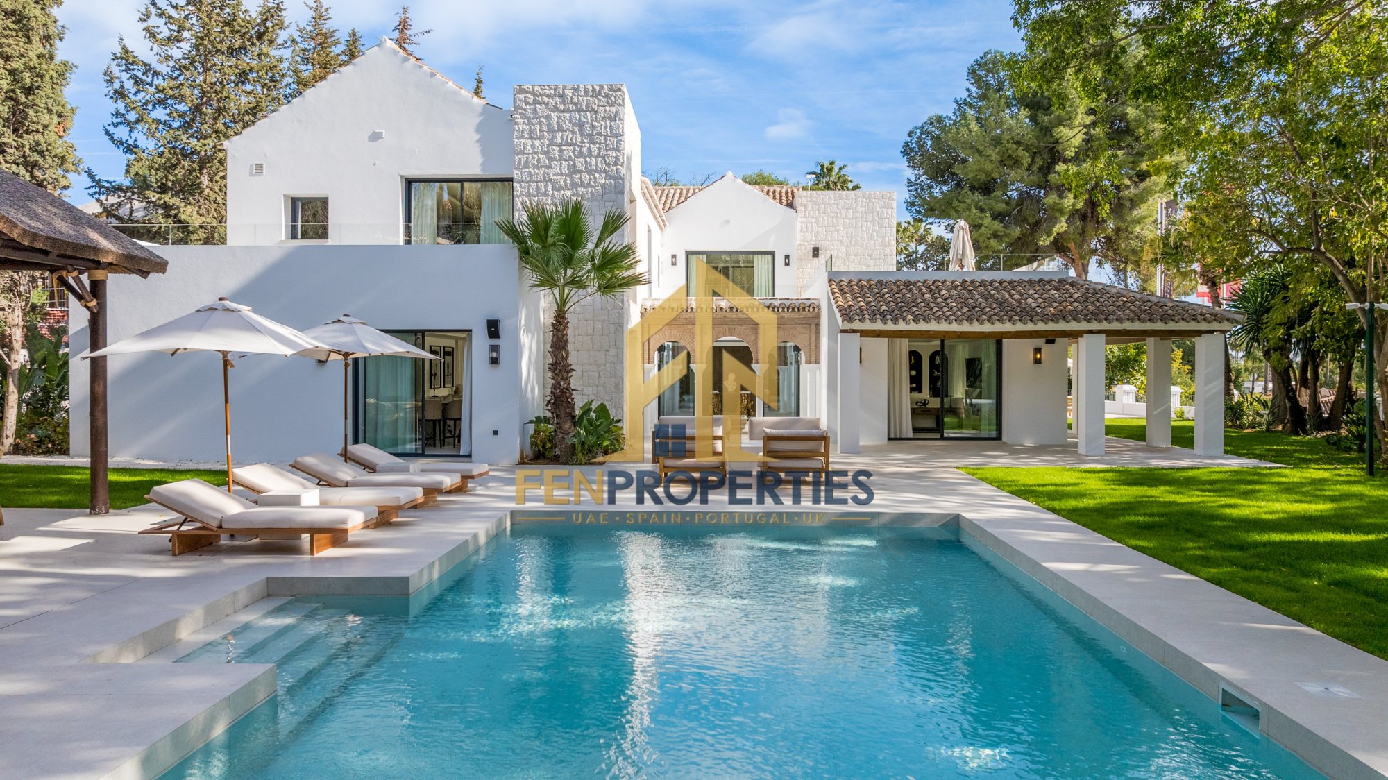 Villa in LAS BRISAS, NUEVA ANDALUCÍA