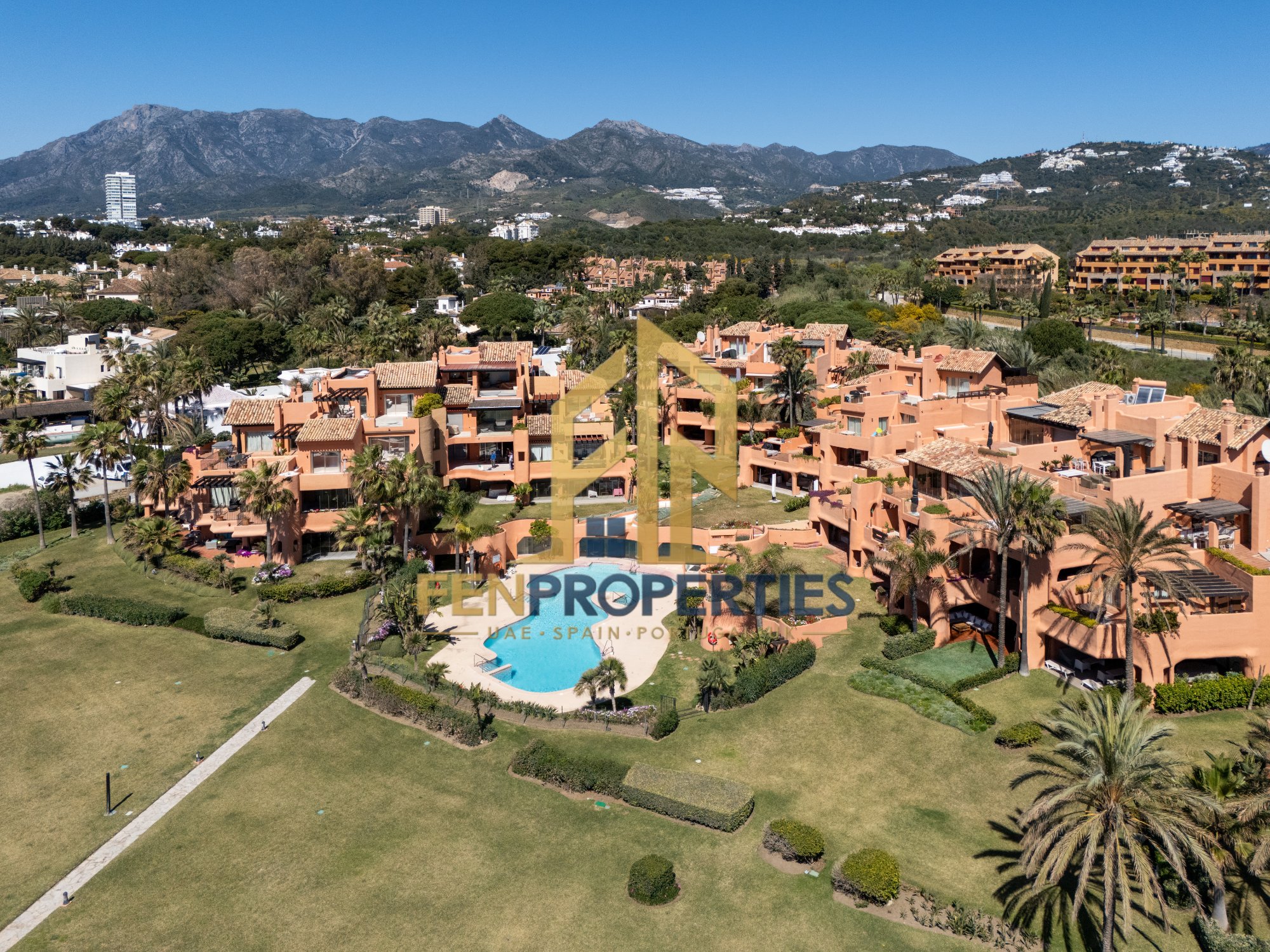 Penthouse in La Morera, Marbella East
